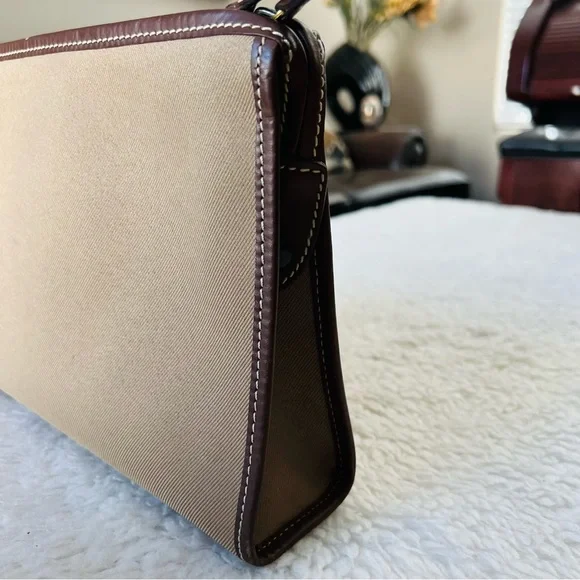 Hunting World Safari Today Khaki Canvas Brown Leather Unisex Clutch Bag